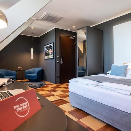 The New Yorker Hotel Koeln-Messe Экстерьер фото
