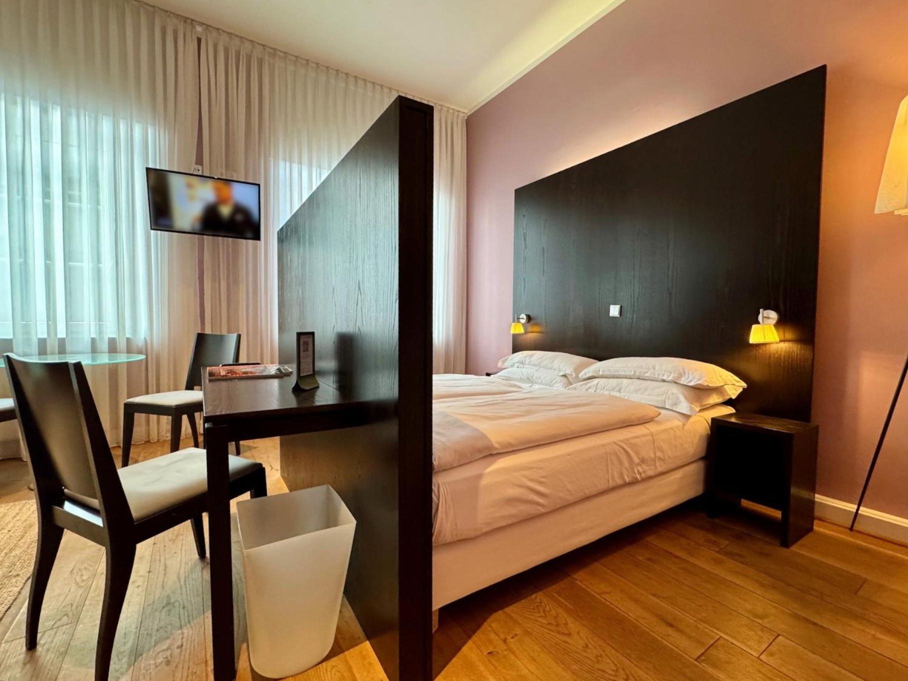 The New Yorker Hotel Koeln-Messe Экстерьер фото